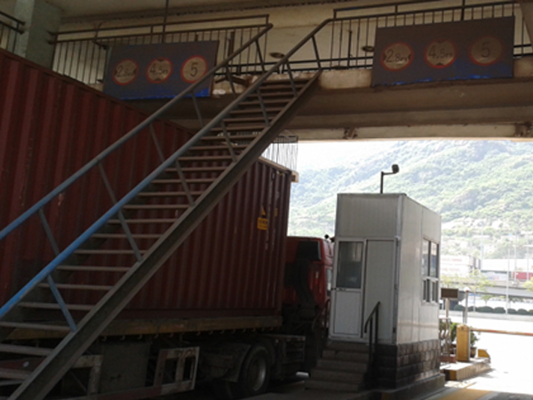 蘇州體育公園場(chǎng)景小彩塑